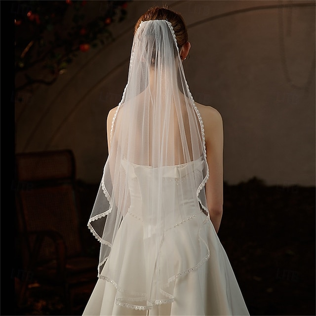 One-tier Comtemporary / Stylish / Classic Wedding Veil Fingertip Veils with Pure Color 35.43 in (90cm) Lace / Tulle