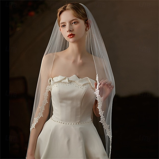 One-tier Cute / Comtemporary / Stylish Wedding Veil Fingertip Veils with Pure Color 39.37 in (100cm) Tulle