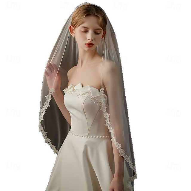 One-tier Cute / Comtemporary / Stylish Wedding Veil Fingertip Veils with Pure Color 39.37 in (100cm) Tulle